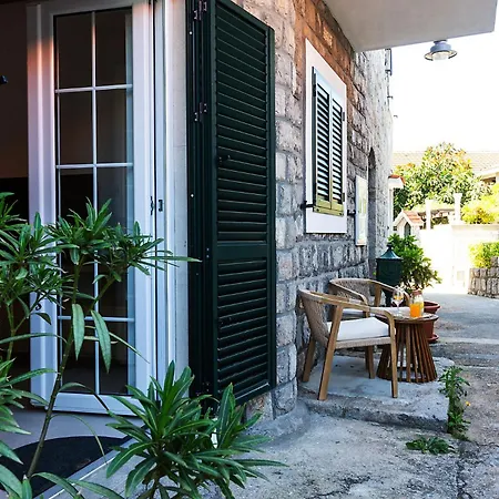 Casa Brilla Apartment Tivat Exterior photo